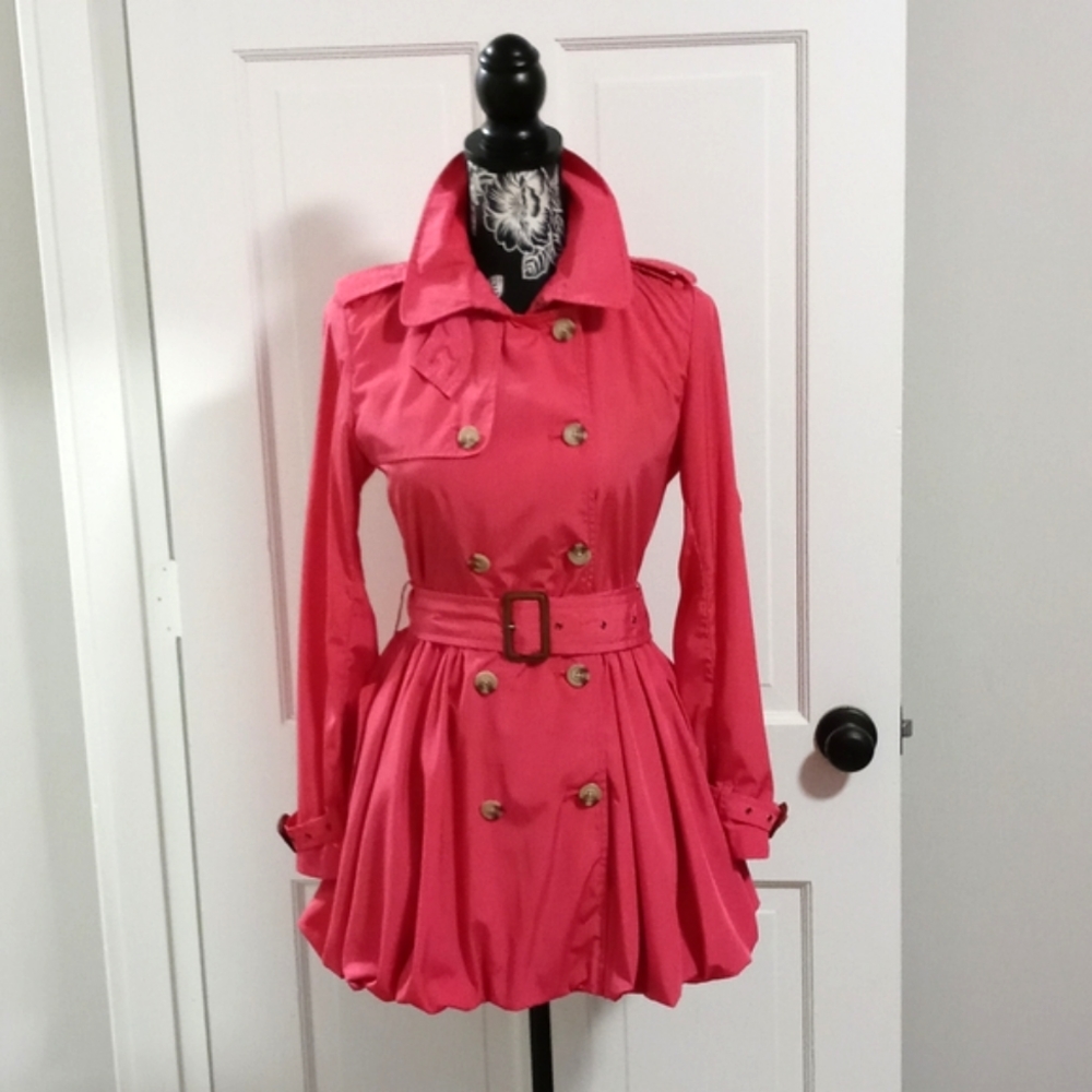 💞Swiss Exclusive RARE Ralph Lauren💞 - Fuchsia Peplum Raincoat
